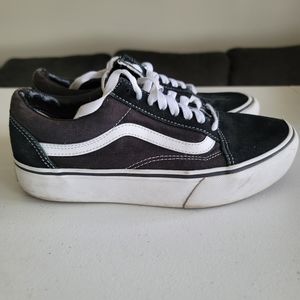 Used- Vans Old Skool Platform